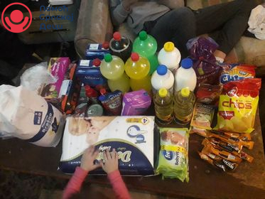 Groceries for the Magovac family 4
